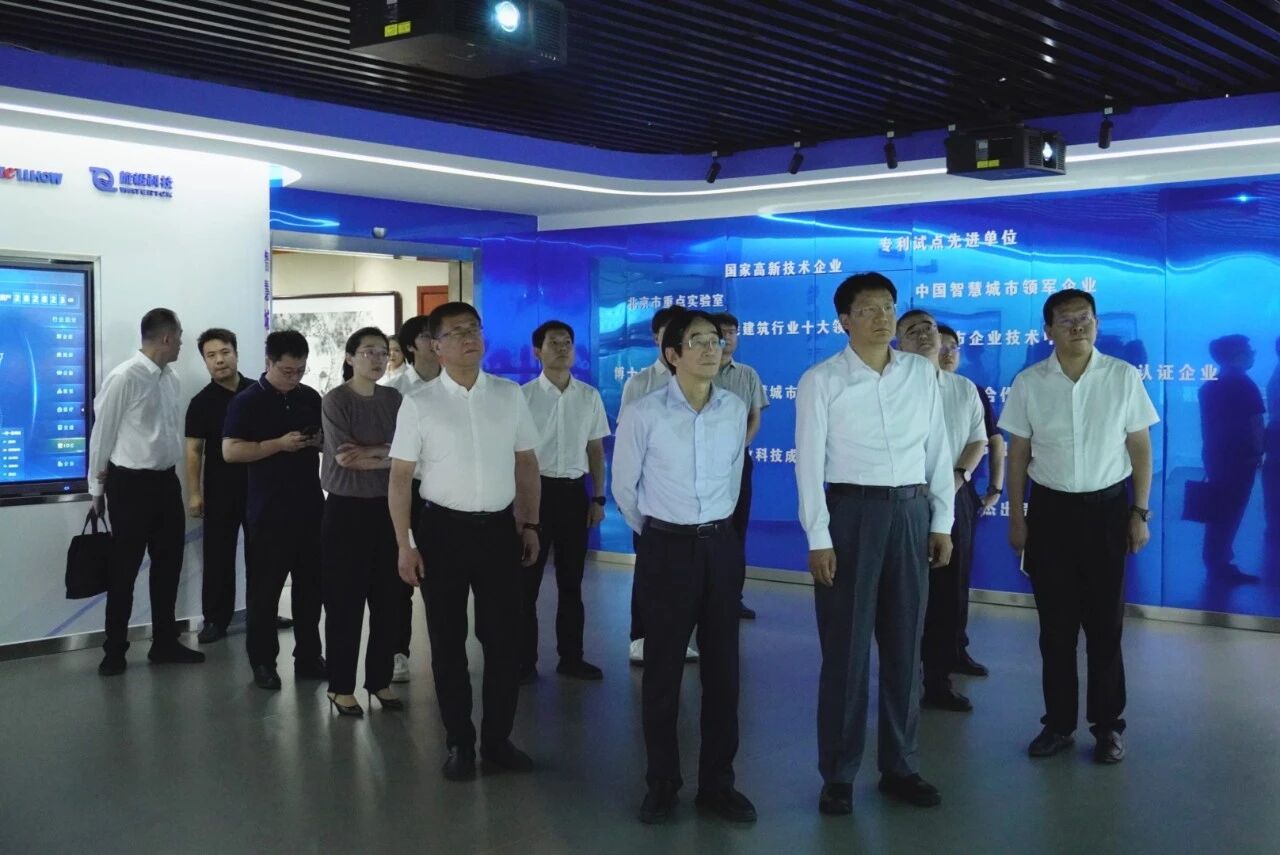 南昌市委副书记、市长高世文调研银娱优越会GEG—以AI赋能韧性城市建设情况